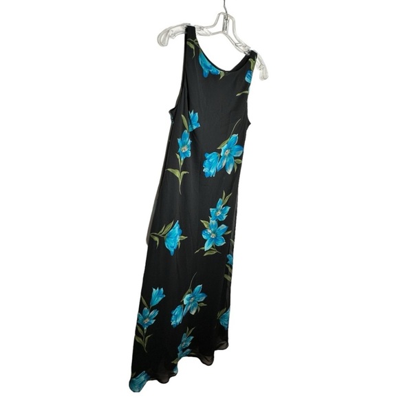 Studio I Floral Dress - Picture 4 of 7